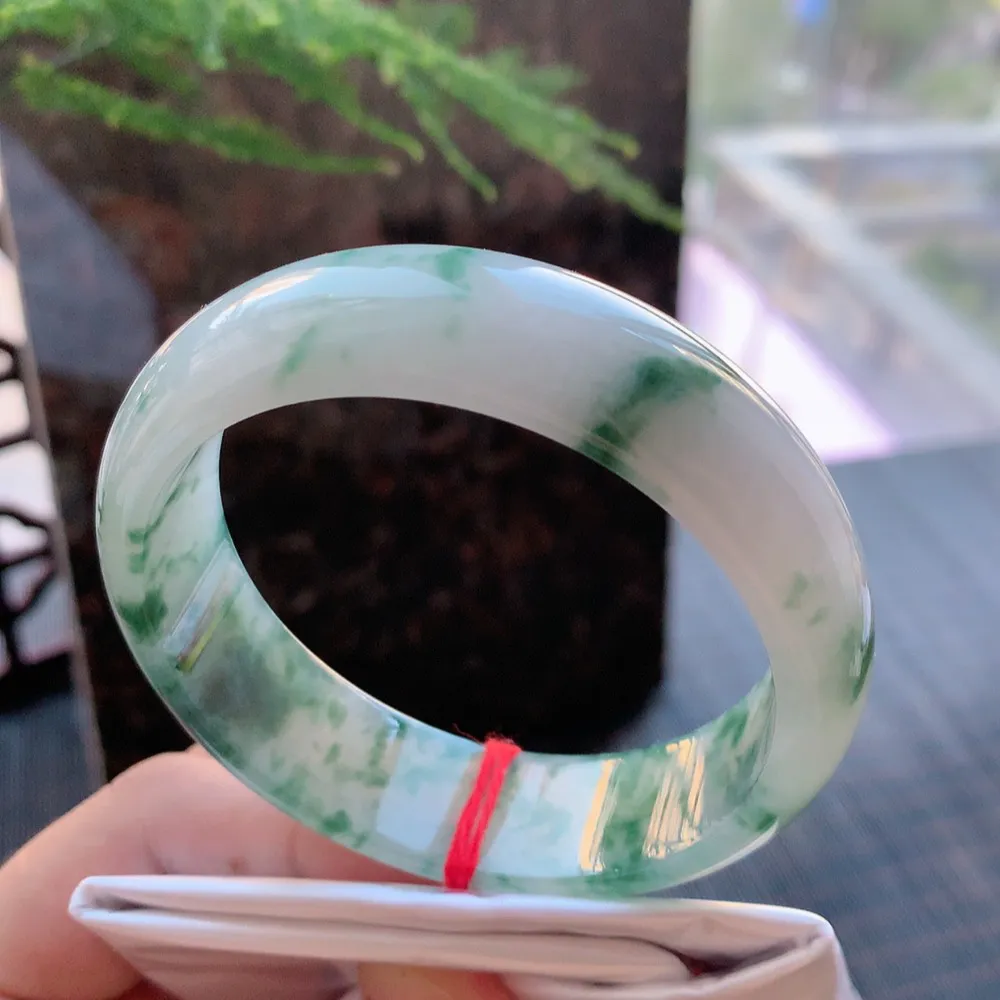 正圈冰飘花 无瑕 尺寸:58.5/17.5/7.8 花美