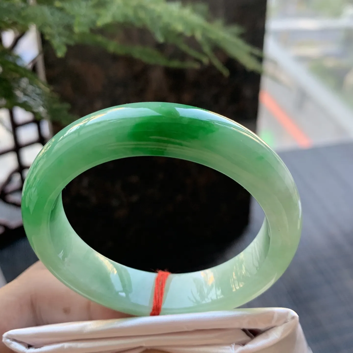 正圈冰糯辣绿 微细纹 尺寸:51.6/12.8/8.1 色辣