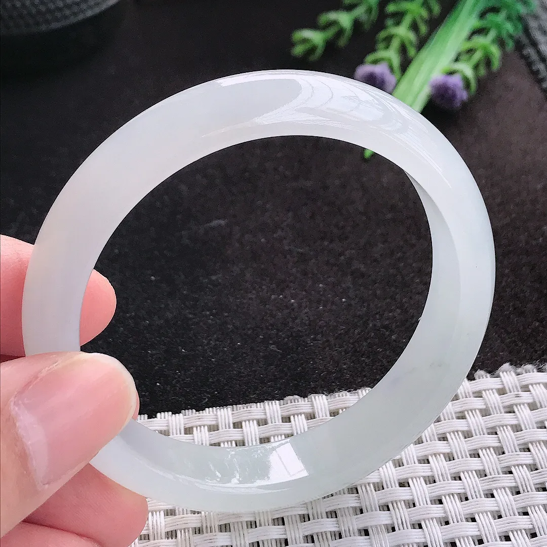 天然A货翡翠54.8/12.6/7.4老坑冰胶水灵月光白手镯宽边玉手镯