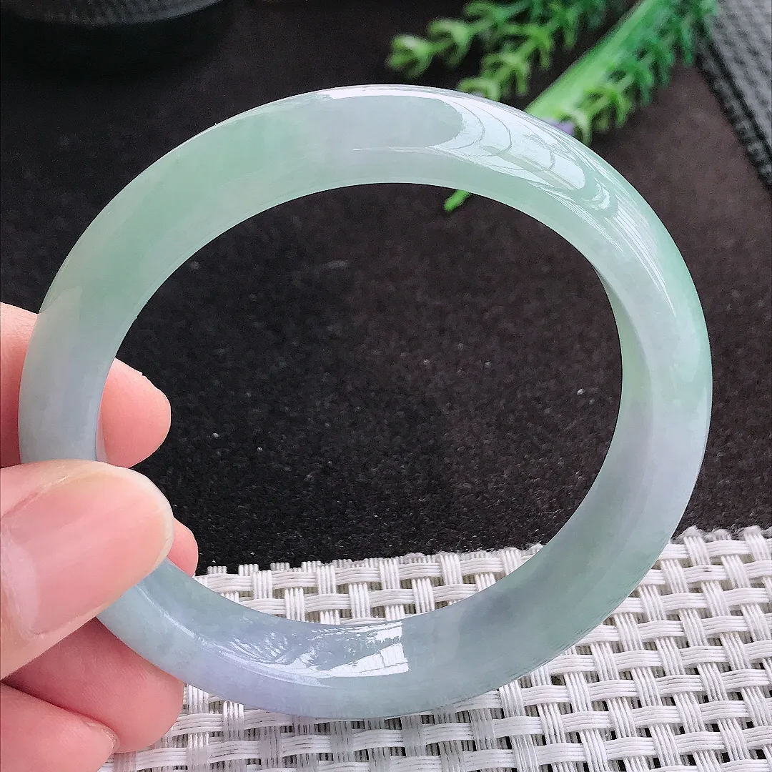 天然A货翡翠58/12.3/8.3老坑冰胶果冻春带彩手镯宽边玉手镯