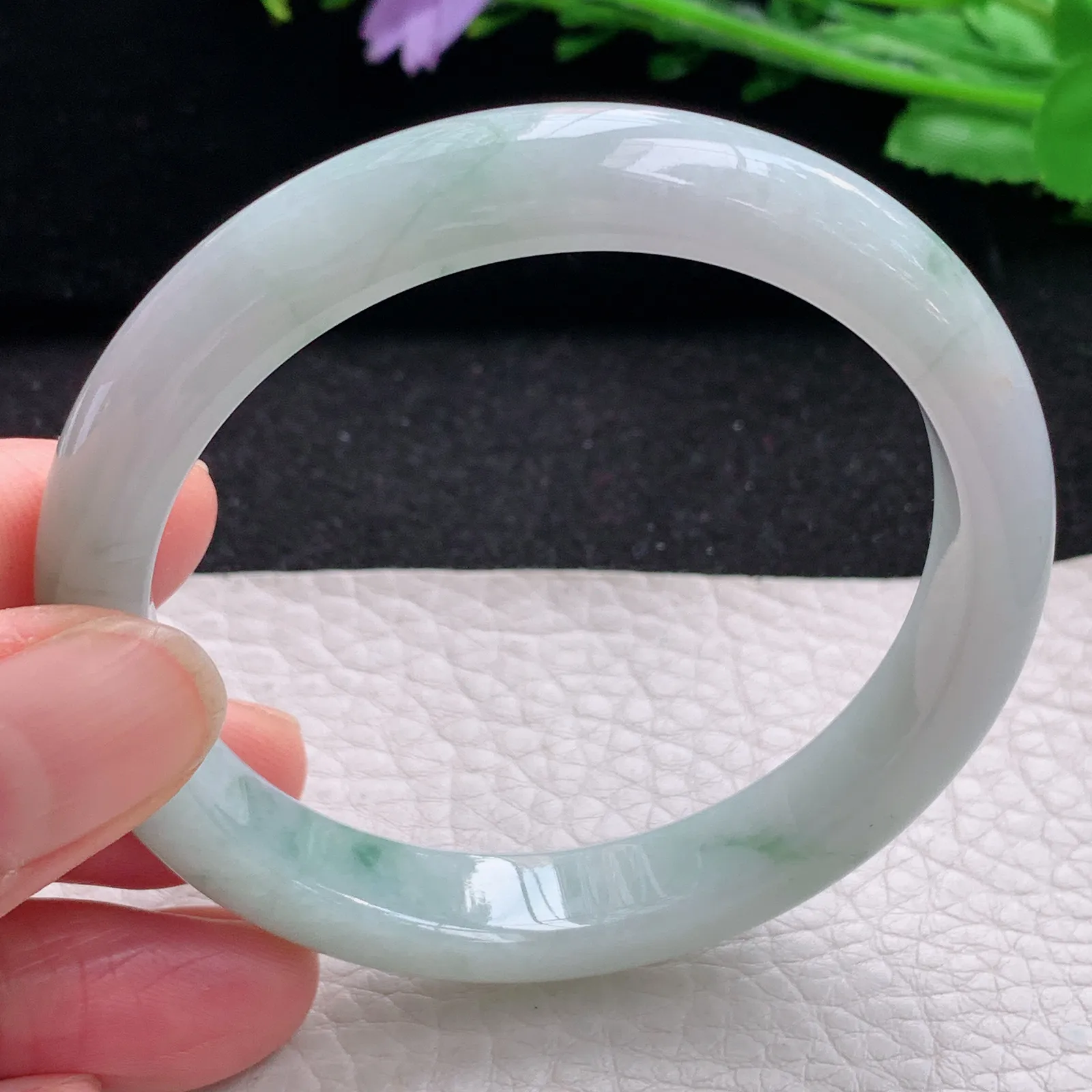 xx自然光55*10*7.3平安镯 缅甸翡翠a货玉手镯飘花秀气宽边玉手环