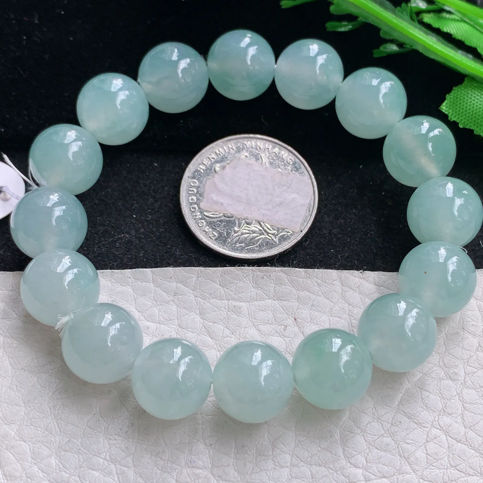 ss自然光12.6mm天然缅甸翡翠冰透晴水圆珠玉手链  玉手串 16颗