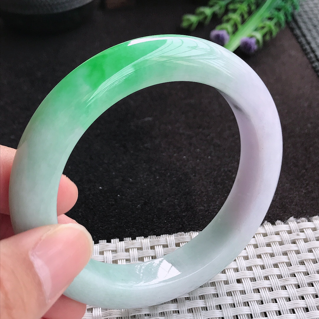 天然A货翡翠58/12.5/10.2老坑精美温润飘阳绿手镯宽边玉手镯