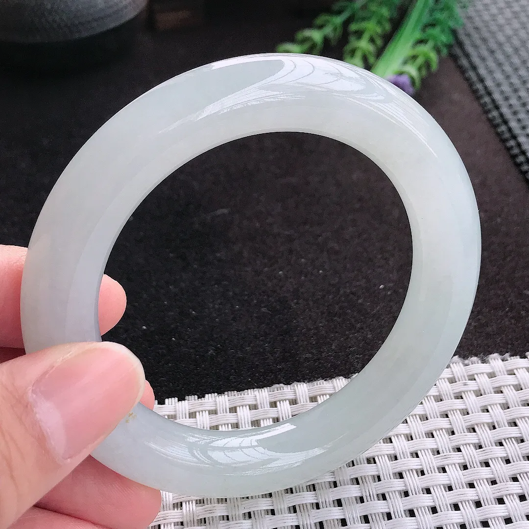 天然A货翡翠56.5/11.8老坑冰胶果冻冰晴胖圆条手镯玉手镯