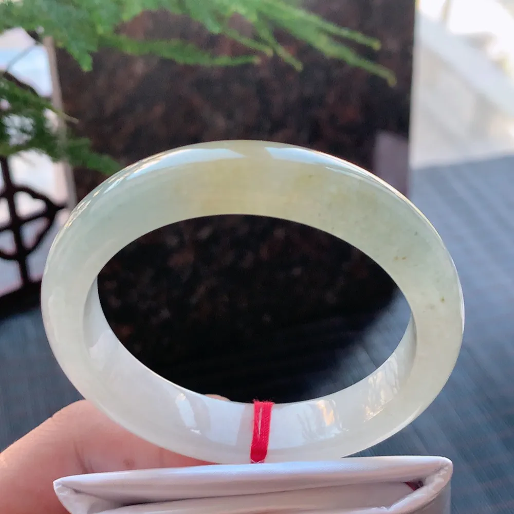 正圈冰黄翡 无瑕 尺寸:55.7/12.2/8 种色兼备🥰🥰