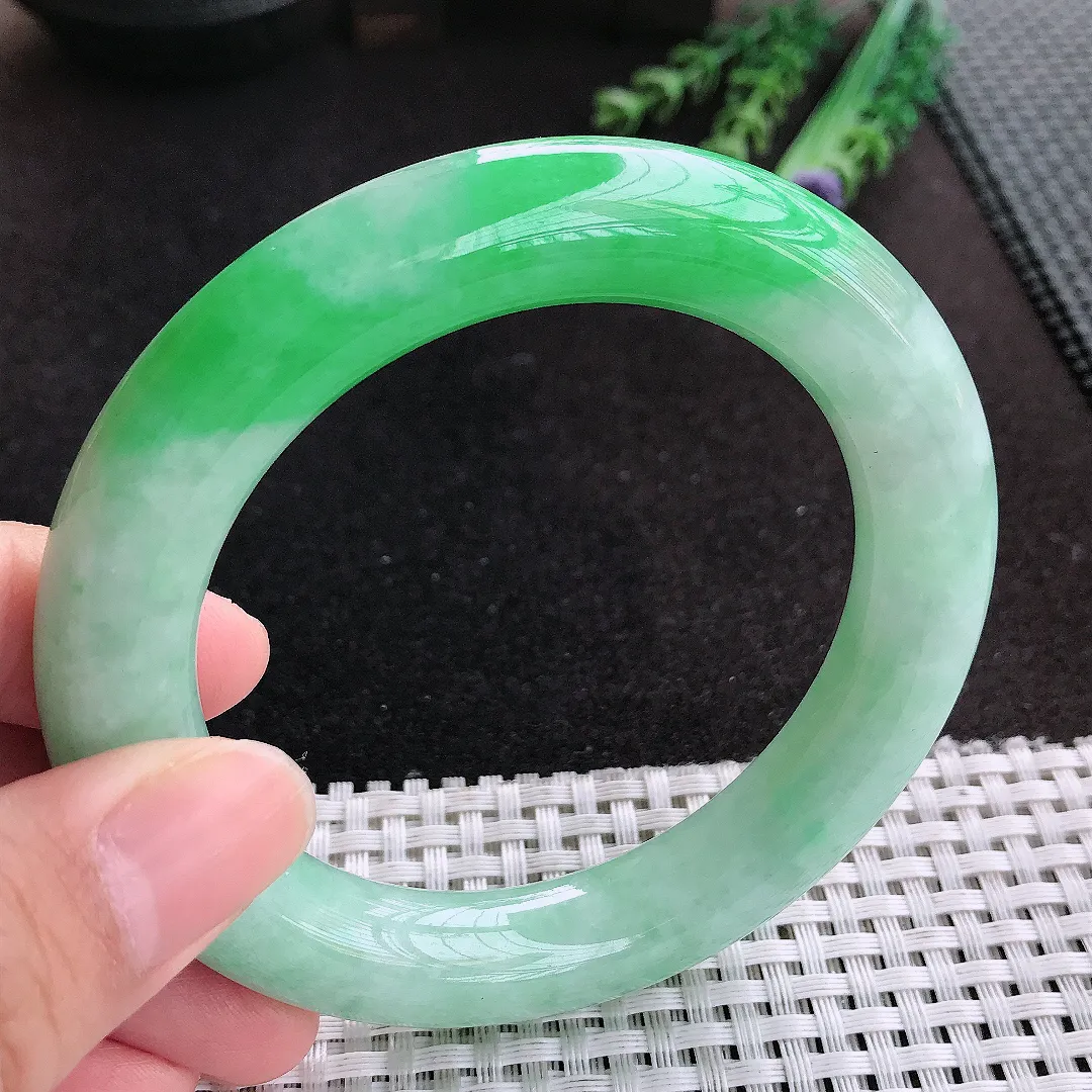 天然A货翡翠59/12/12.2老坑精美温润飘阳绿胖圆条手镯玉手镯