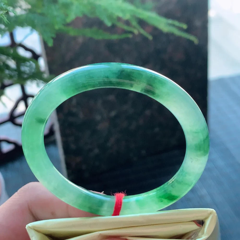 圆条冰辣绿 微细纹 尺寸:51.7/8.1 种色兼备