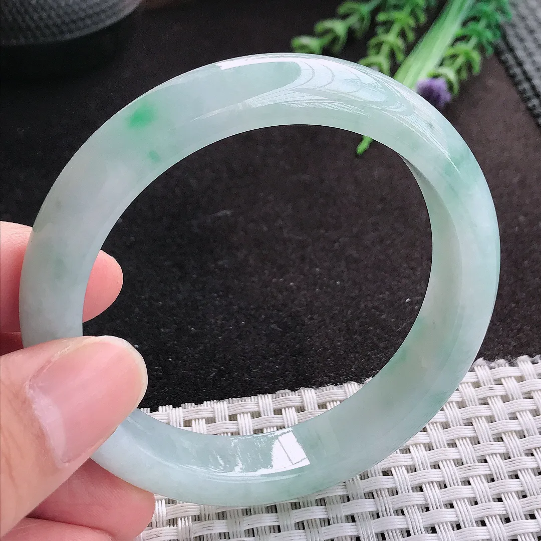 天然A货翡翠58/12.8/8.5老坑冰胶水灵飘绿手镯宽边玉手镯