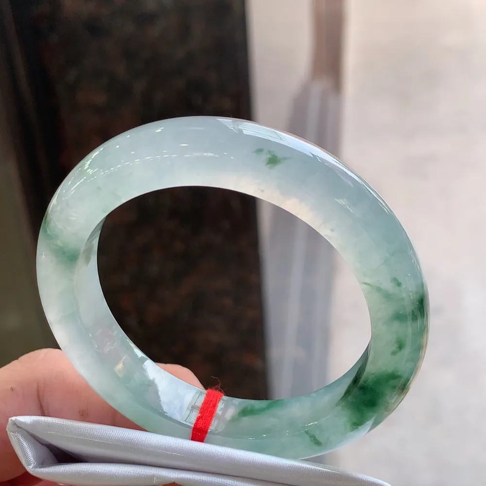 正圈高冰飘花 无瑕 尺寸:54.3/11.5/9.4 花美 种水好