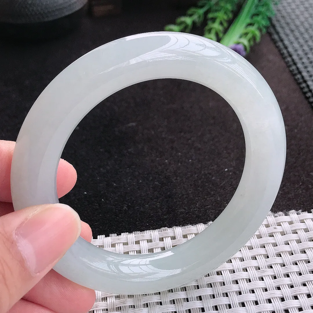 天然A货翡翠56.5/11.8老坑冰胶果冻冰晴胖圆条手镯玉手镯