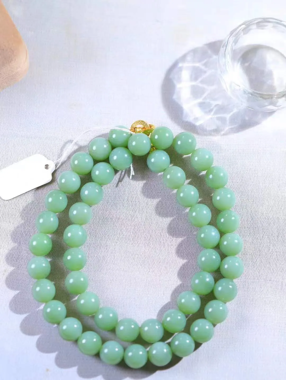 【珠圆玉润.项链】

精品和田玉碧玉珠圆玉润项链 玉质细腻油润 饱满光滑 质朴无华，悠远简单，人心境界远，百世修炼深，心灵常驻善意持，觉悟人生百世修。重65.6克 尺寸取一9.3mm  FDL-101192722