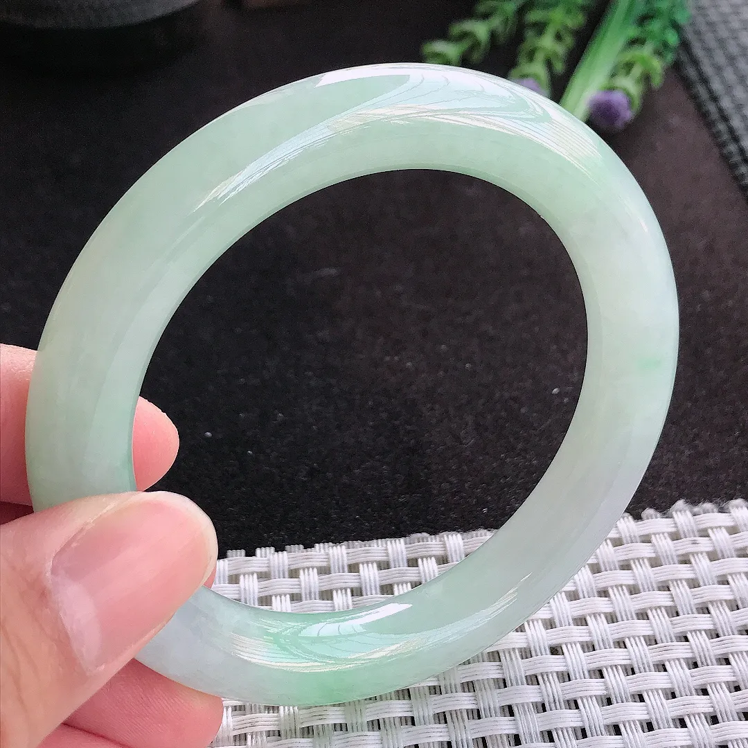 天然A货翡翠57/10.8/10.5老坑冰润起胶冰晴绿圆条手镯玉手镯