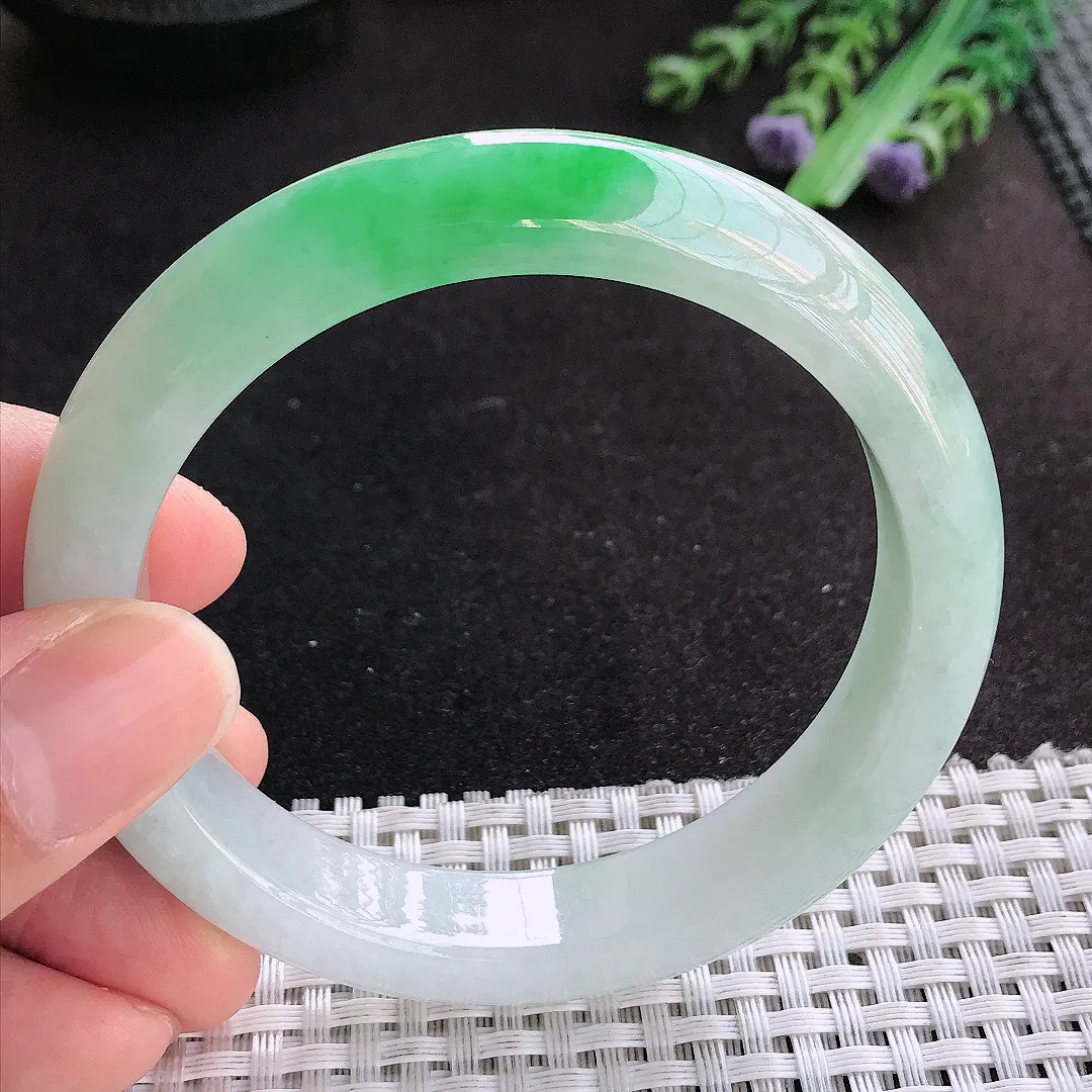 天然A货翡翠58.5/12.2/8.7老坑冰润起胶飘阳绿手镯宽边玉手镯