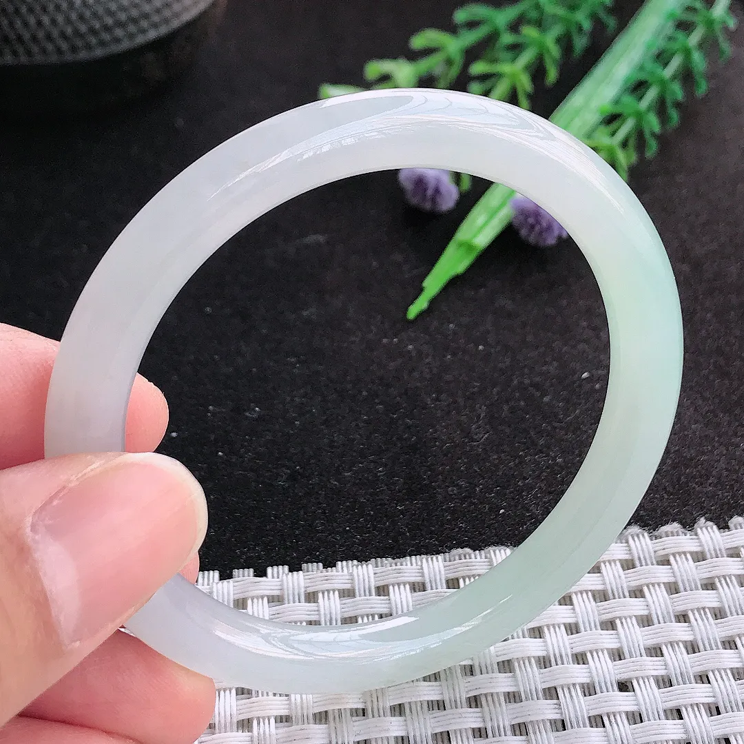 天然A货翡翠51.5/6.4/7.5老坑冰纯果冻胶冰晴圆条手镯小圈口叮当镯