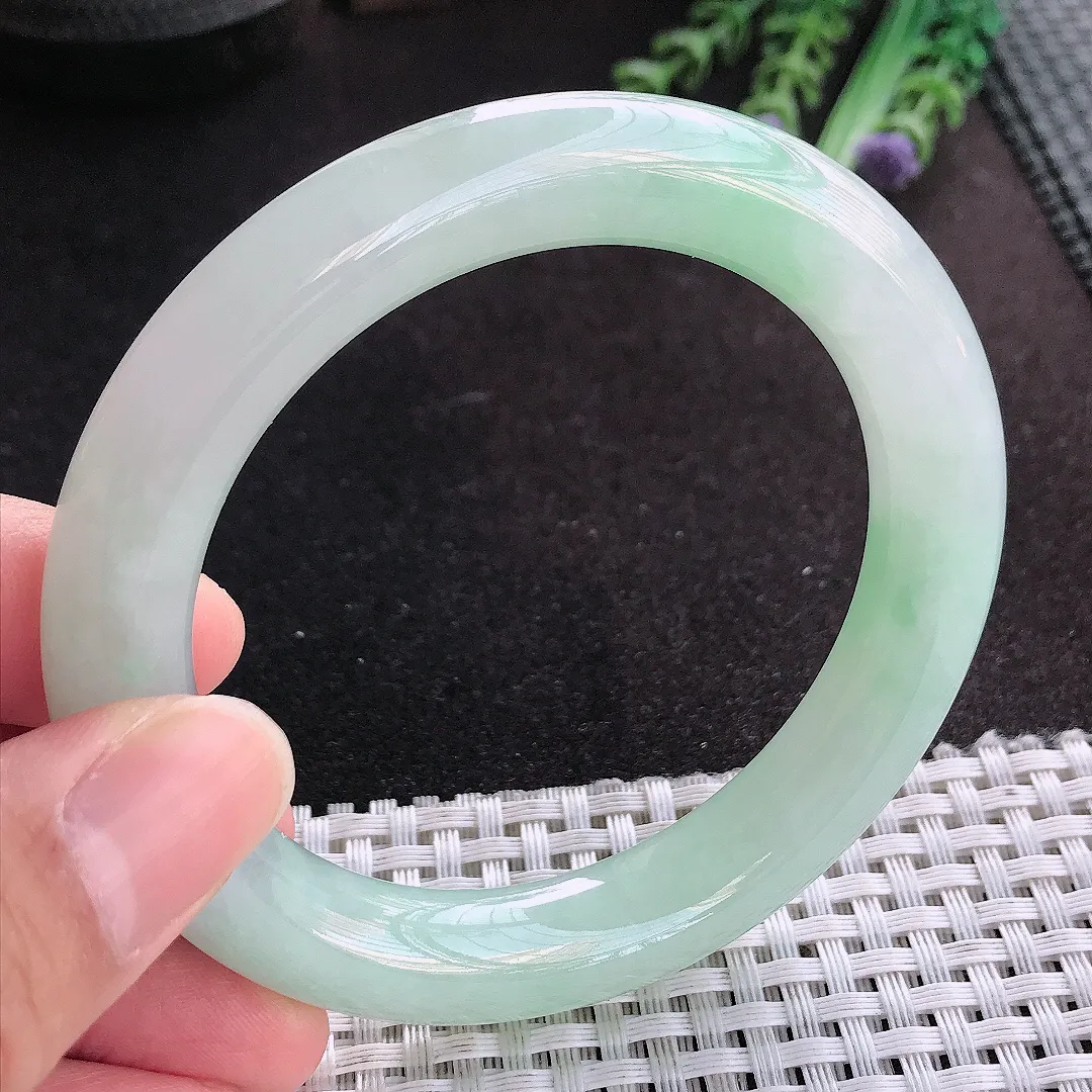 天然A货翡翠57/10.8/10.5老坑冰润起胶冰晴绿圆条手镯玉手镯