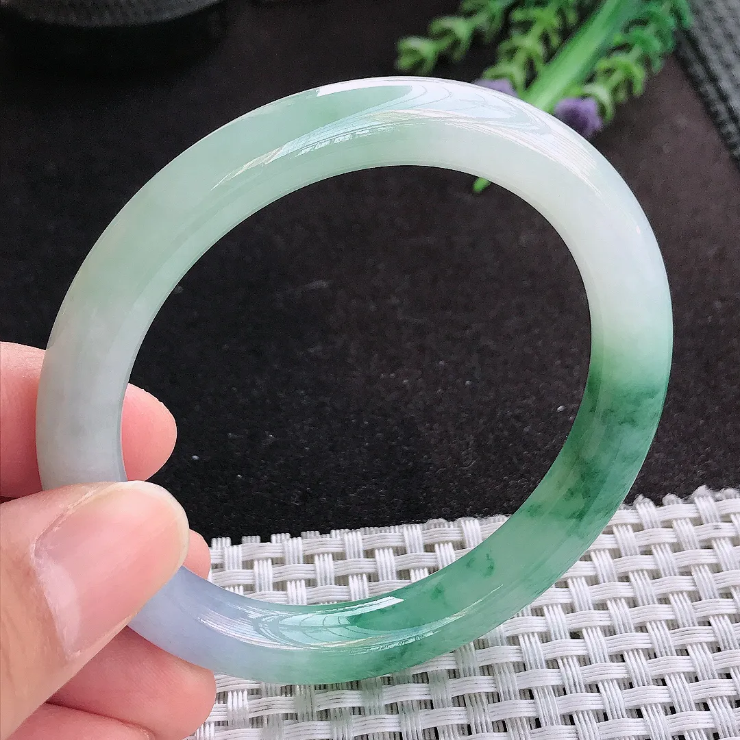 天然A货翡翠56.8/9.2老坑冰胶果冻飘花圆条手镯玉手镯