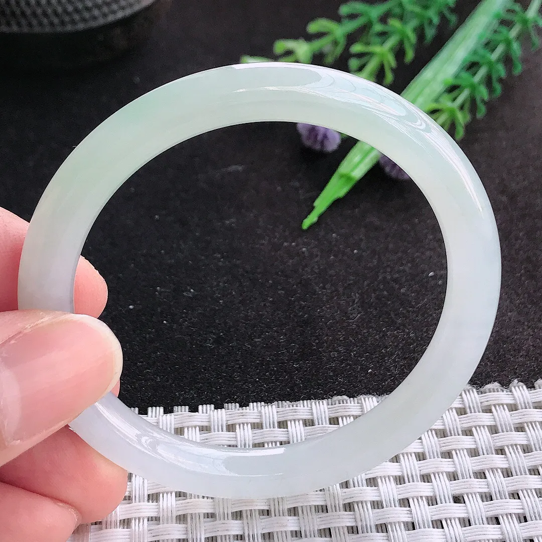 天然A货翡翠51.5/6.4/7.5老坑冰纯果冻胶冰晴圆条手镯小圈口叮当镯