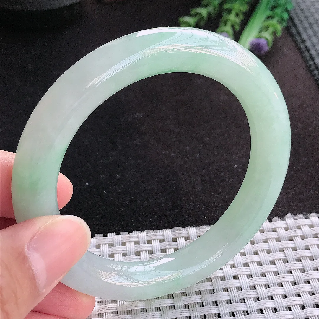 天然A货翡翠57/10.8/10.5老坑冰润起胶冰晴绿圆条手镯玉手镯