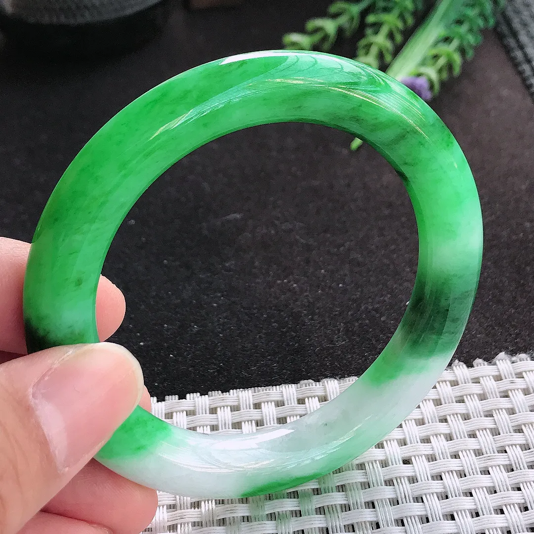 天然A货翡翠54.5/10.2/10.3老坑精美冰润飘绿辣阳绿圆条手镯玉手镯