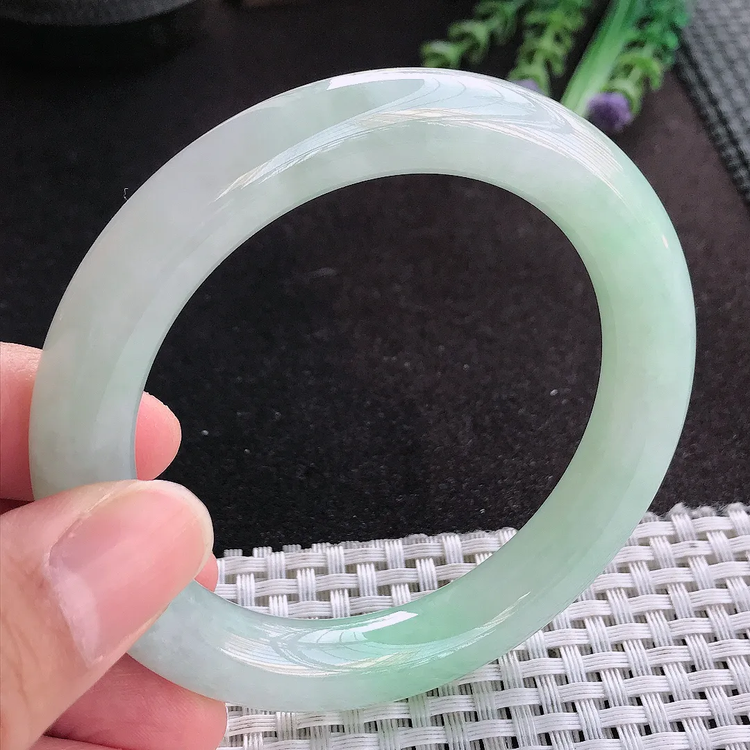 天然A货翡翠57/10.8/10.5老坑冰润起胶冰晴绿圆条手镯玉手镯