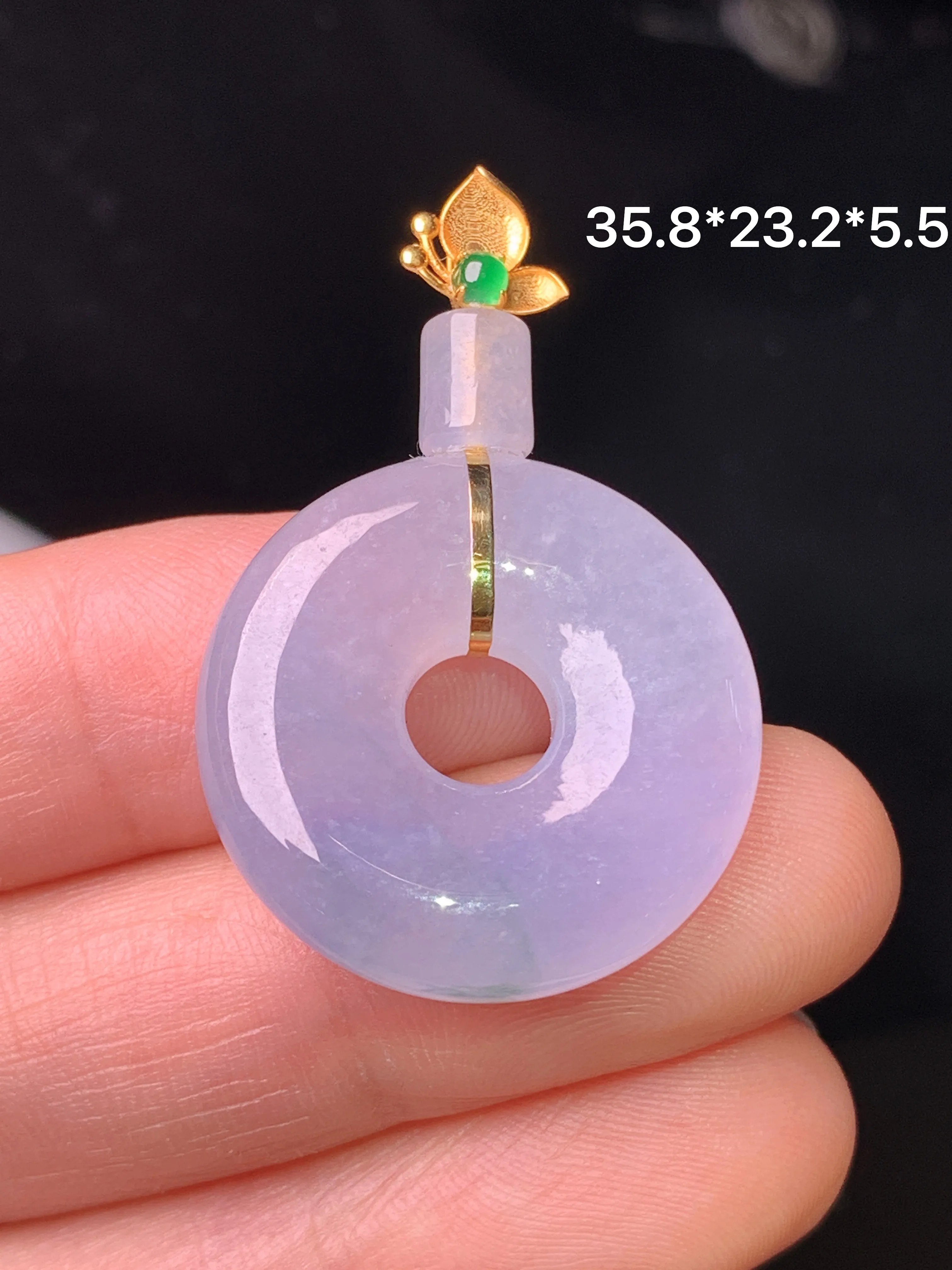 18k金镶嵌紫罗兰平安环吊坠 玉质细腻 色泽艳丽清新 整体尺寸35.8*23.2*5.5