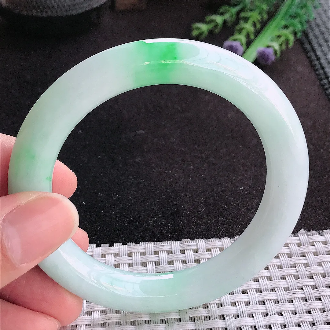 天然A货翡翠56.3/10.5/10.7老坑精美温润飘阳绿圆条手镯玉手镯