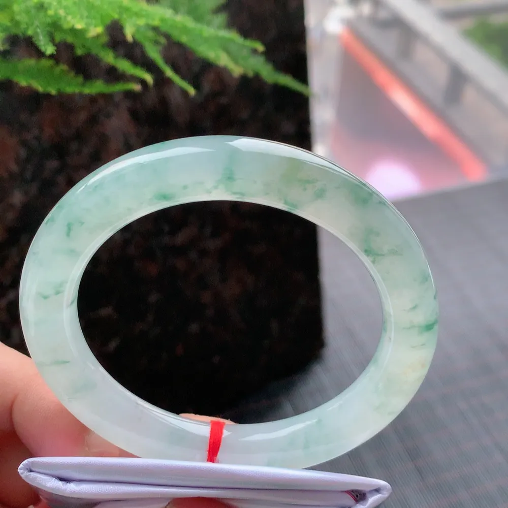 圆条高冰飘花 无瑕 尺寸:59.1/10.3 花美