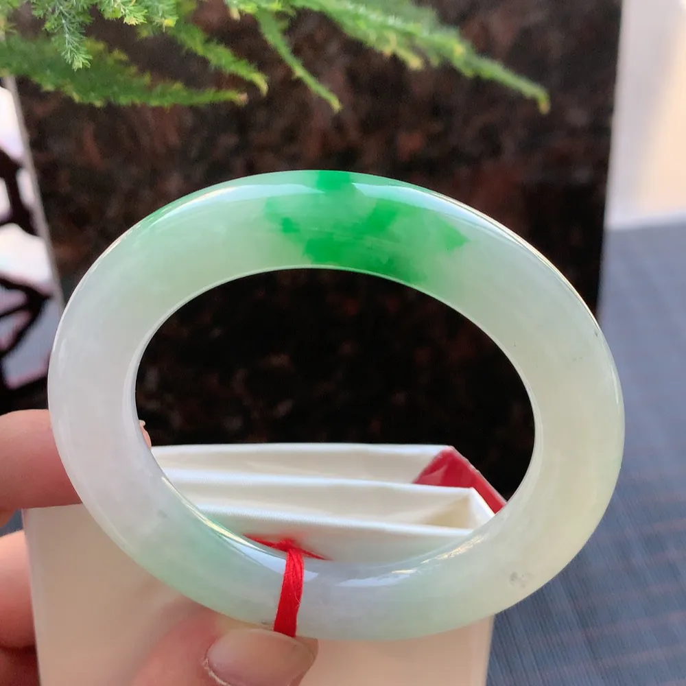 圆条冰阳绿 无瑕 尺寸:54.5/11.2  种色兼备🥰🥰