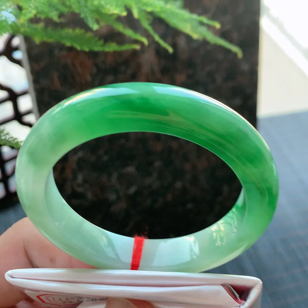 正圈一大节翠绿 无瑕 尺寸:55.5/11.6/9.6 色好