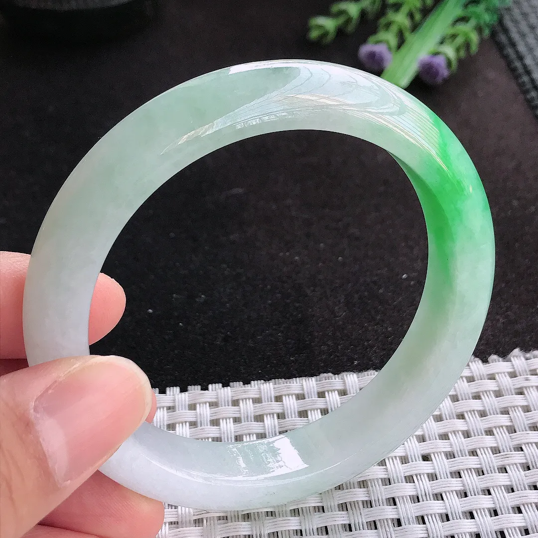 天然A货翡翠58.5/12.2/8.7老坑冰润起胶飘阳绿手镯宽边玉手镯