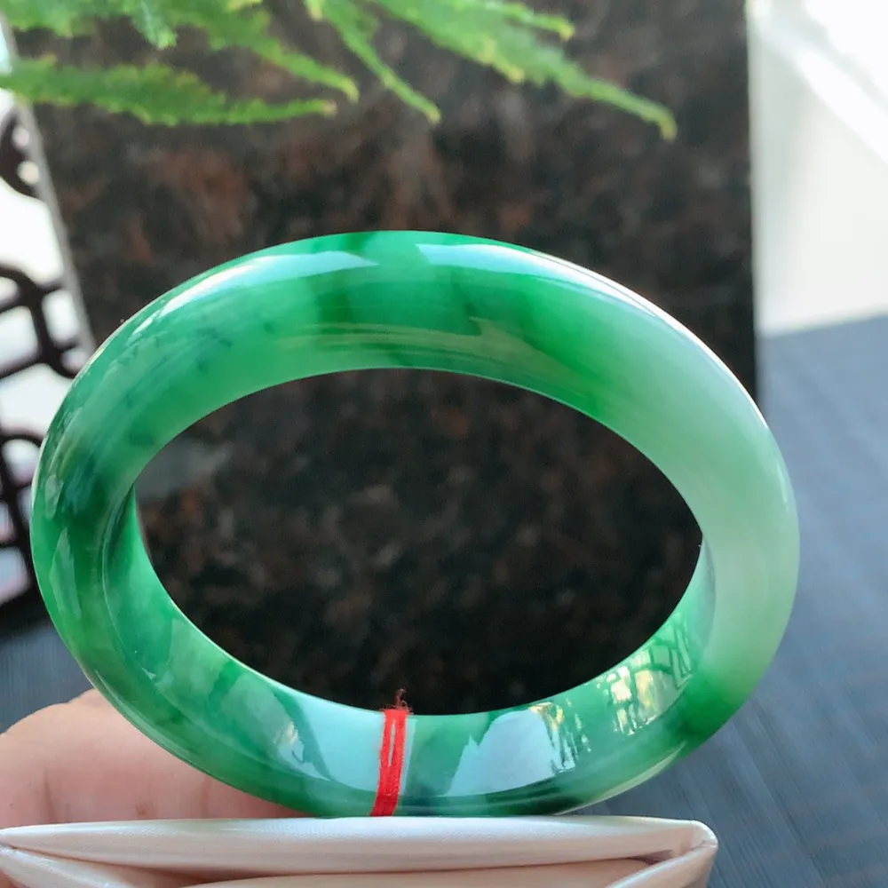 正圈冰糯辣绿 无瑕 尺寸:56.6/12.4/8.4色好