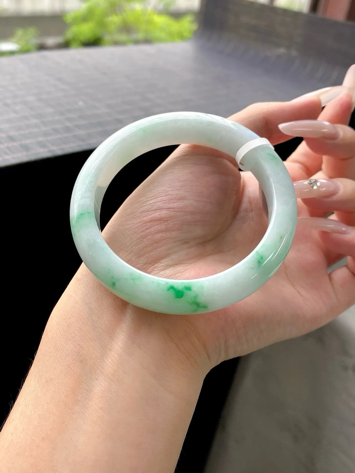 阳绿白底青正圈成品
⭕️58-12.8-8.8