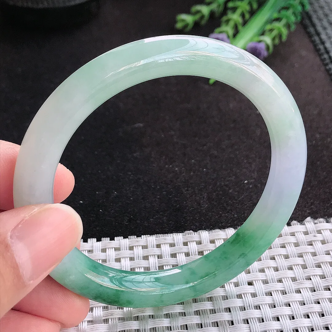 天然A货翡翠56.8/9.2老坑冰胶果冻飘花圆条手镯玉手镯