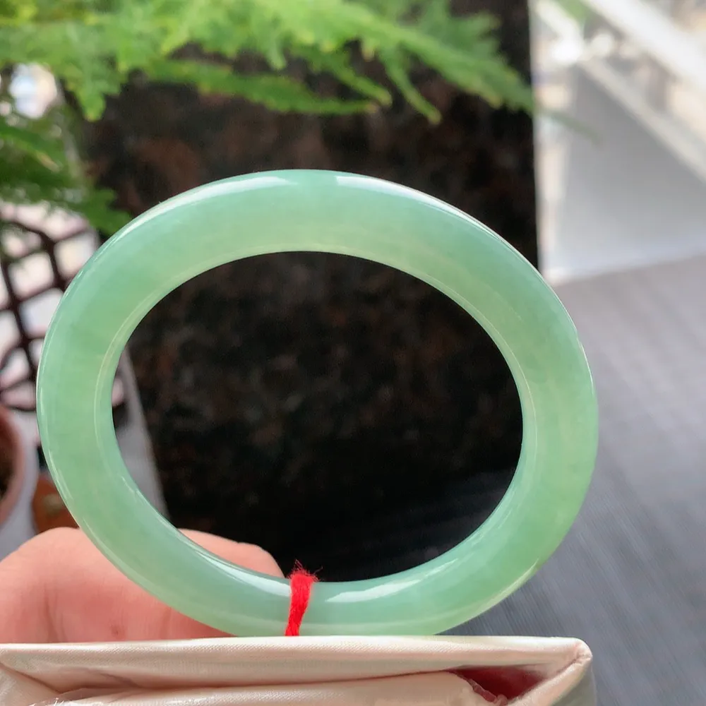 圆条冰绿 无瑕 尺寸:52.1/8.8 冰润