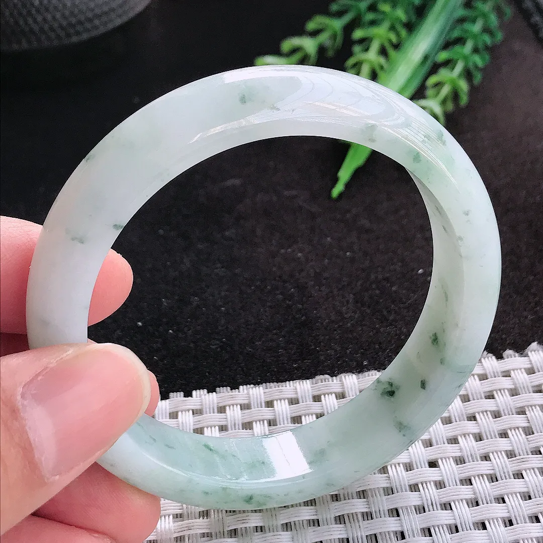 天然A货翡翠54/13/7.7老坑秀气冰润飘花手镯宽边玉手镯