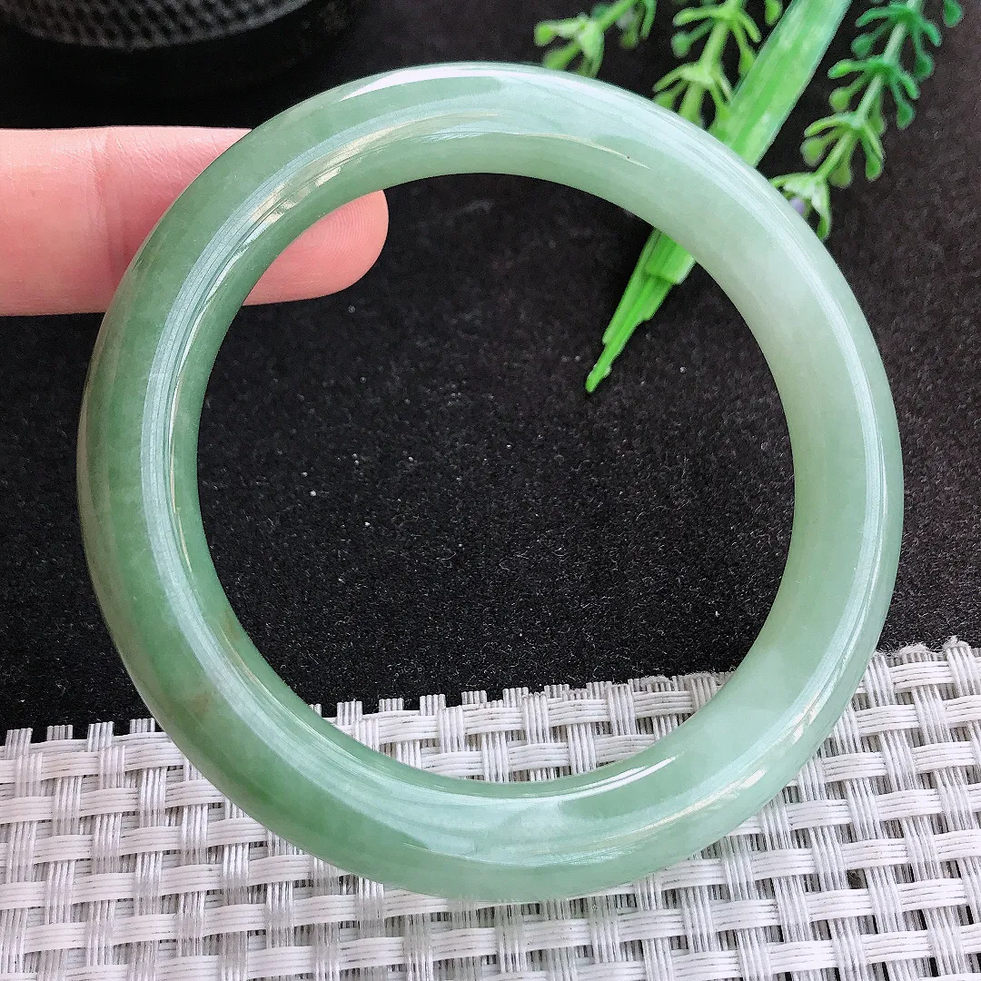 天然A货翡翠55.5/9.8老坑冰润满色油绿圆条手镯玉手镯