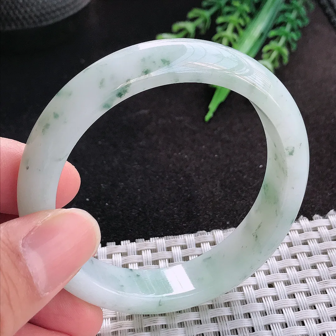 天然A货翡翠54/13/7.7老坑秀气冰润飘花手镯宽边玉手镯