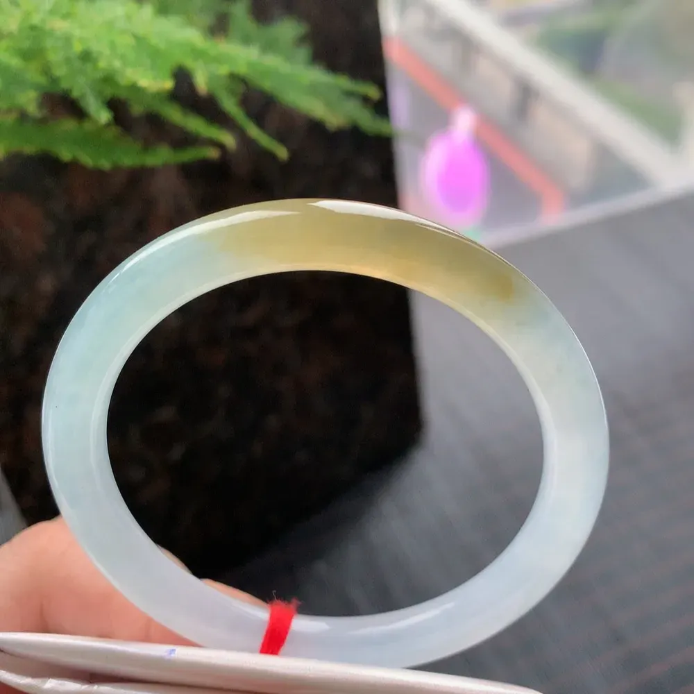 圆条冰玻黄翡 无瑕 尺寸:54.4/7.4/7.7 种色俱佳