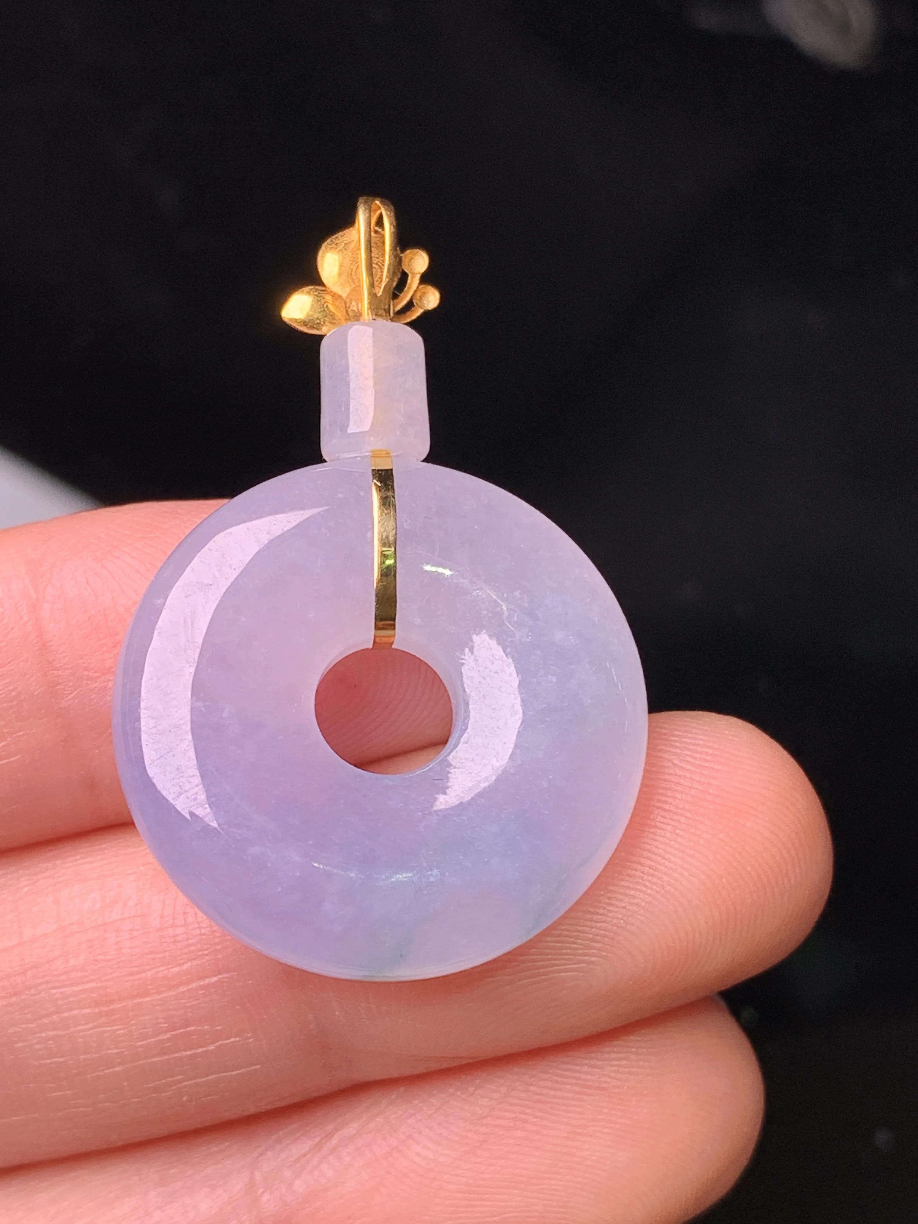 18k金镶嵌紫罗兰平安环吊坠 玉质细腻 色泽艳丽清新 整体尺寸35.8*23.2*5.5