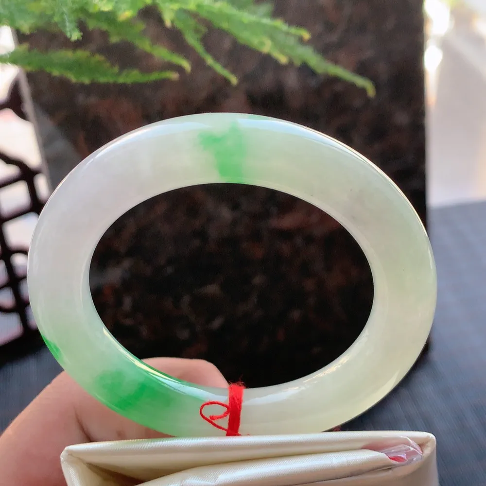 圆条冰阳绿 无瑕 尺寸:54.5/11.2  种色兼备🥰🥰