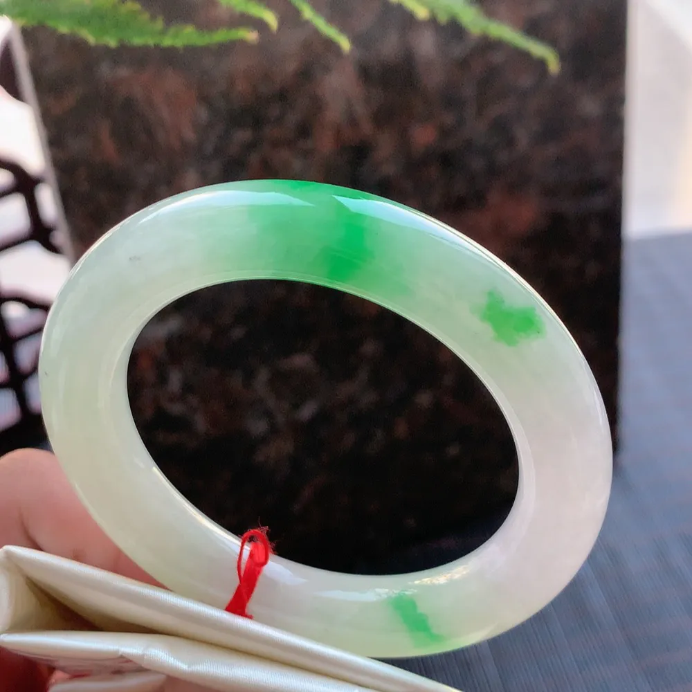 圆条冰阳绿 无瑕 尺寸:54.5/11.2  种色兼备🥰🥰