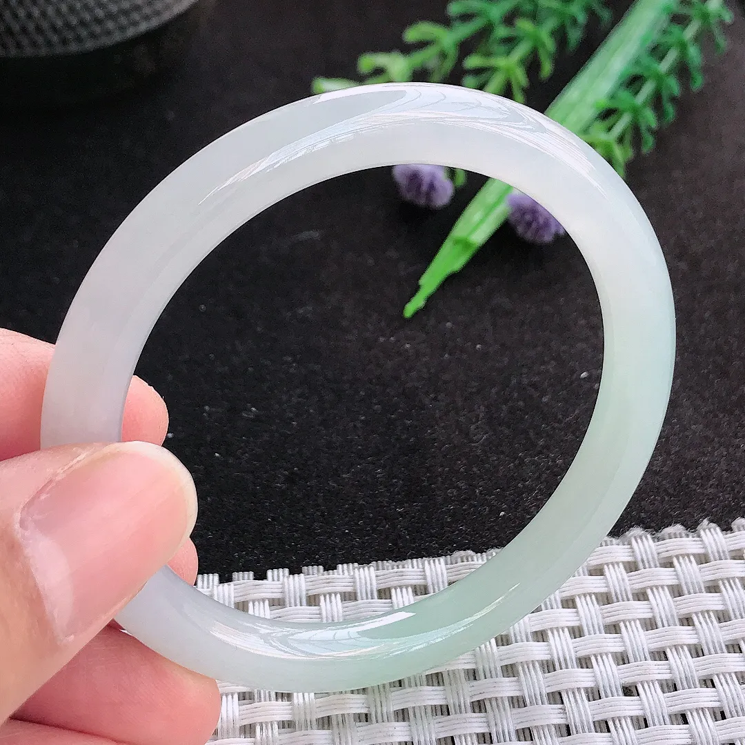 天然A货翡翠51.5/6.4/7.5老坑冰纯果冻胶冰晴圆条手镯小圈口叮当镯