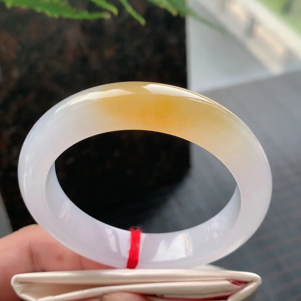 正圈高冰黄翡 无瑕 尺寸:53.1/12.1/8.6 种色兼备