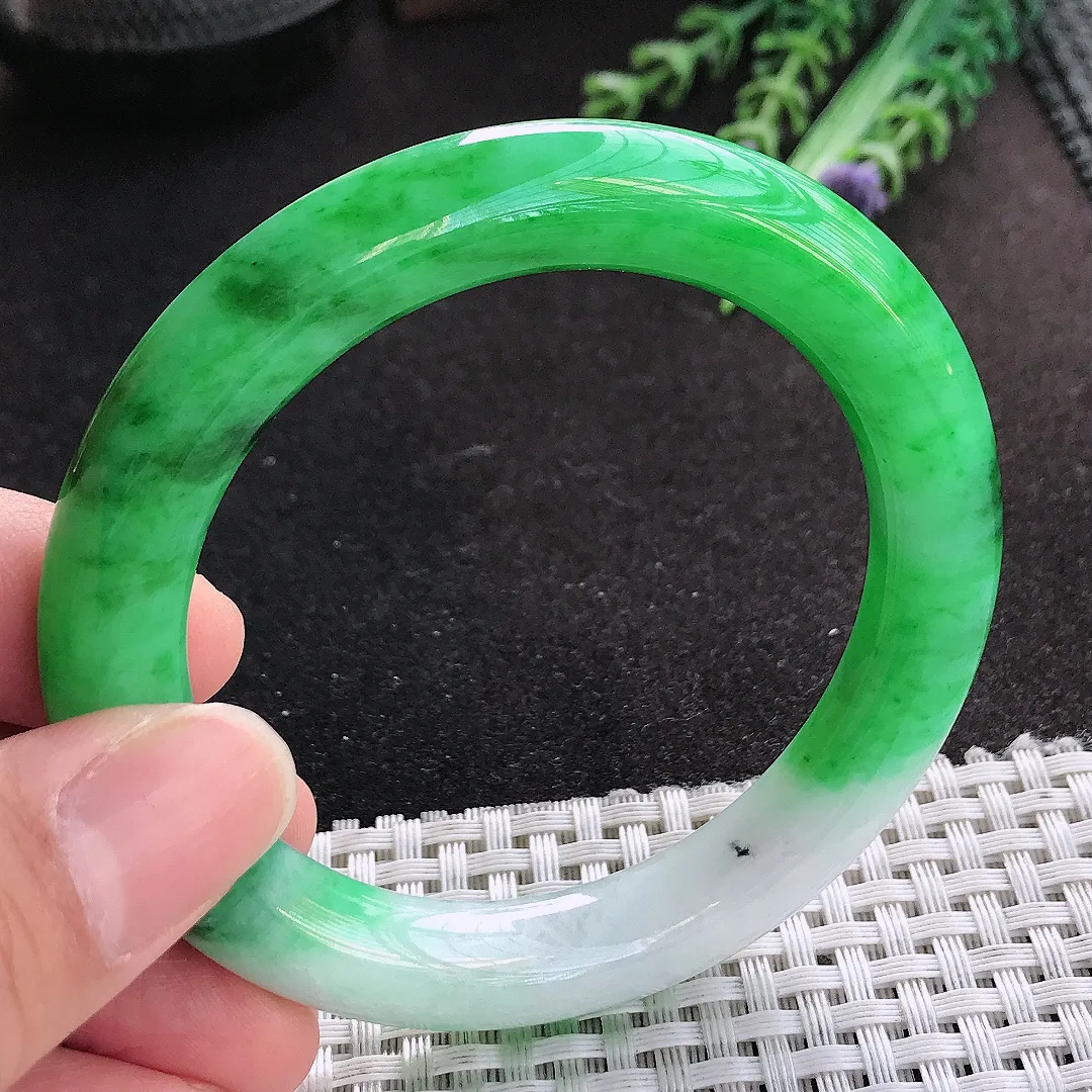 天然A货翡翠54.5/10.2/10.3老坑精美冰润飘绿辣阳绿圆条手镯玉手镯