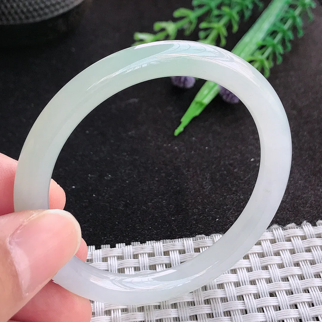 天然A货翡翠51.5/6.4/7.5老坑冰纯果冻胶冰晴圆条手镯小圈口叮当镯