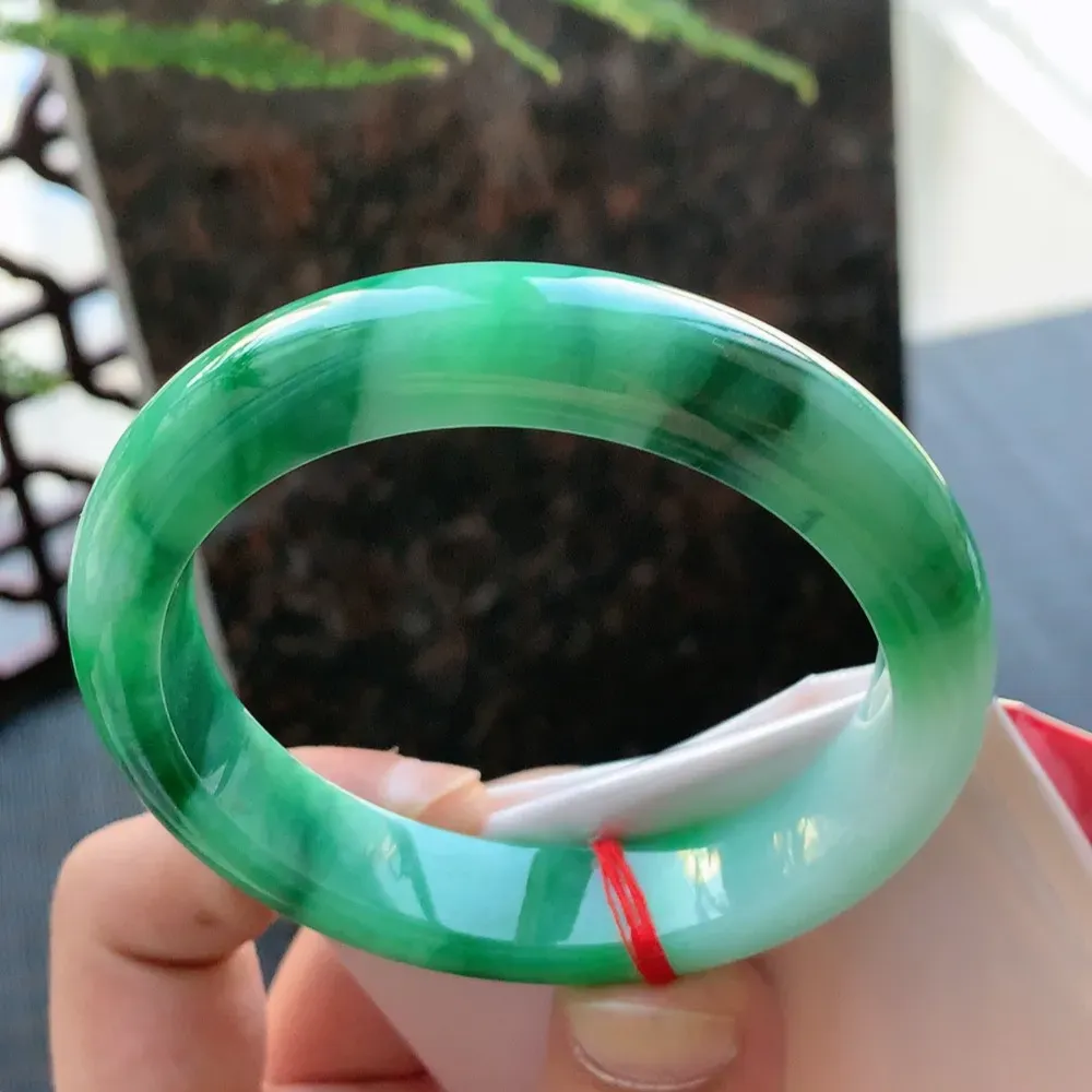 正圈冰糯辣绿 无瑕 尺寸:56.6/12.4/8.4色好