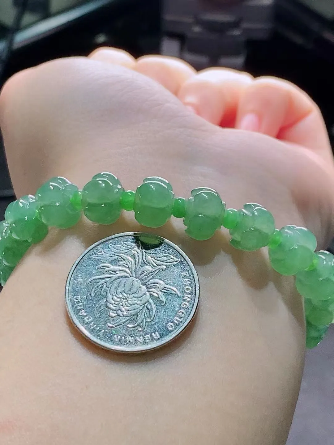 冰润绿色好运连连手串 莲花手链 其一尺寸 10/7.1，性价比推荐，细腻水润