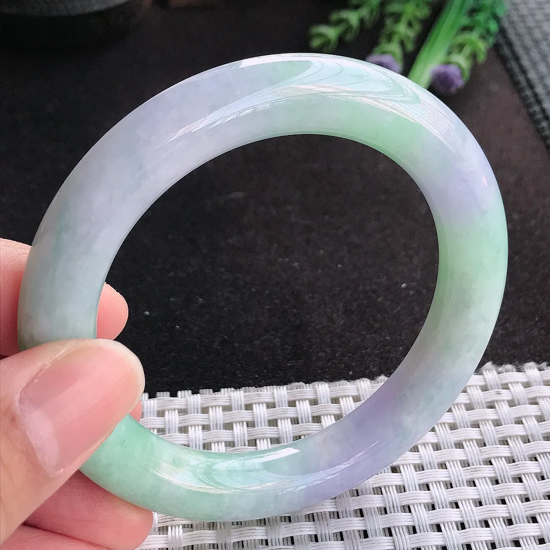 天然A货翡翠56/10.7/10.9老坑精美温润春带彩圆条手镯玉手镯