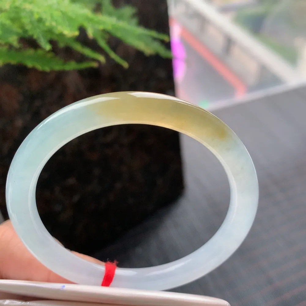 圆条冰玻黄翡 无瑕 尺寸:54.4/7.4/7.7 种色俱佳