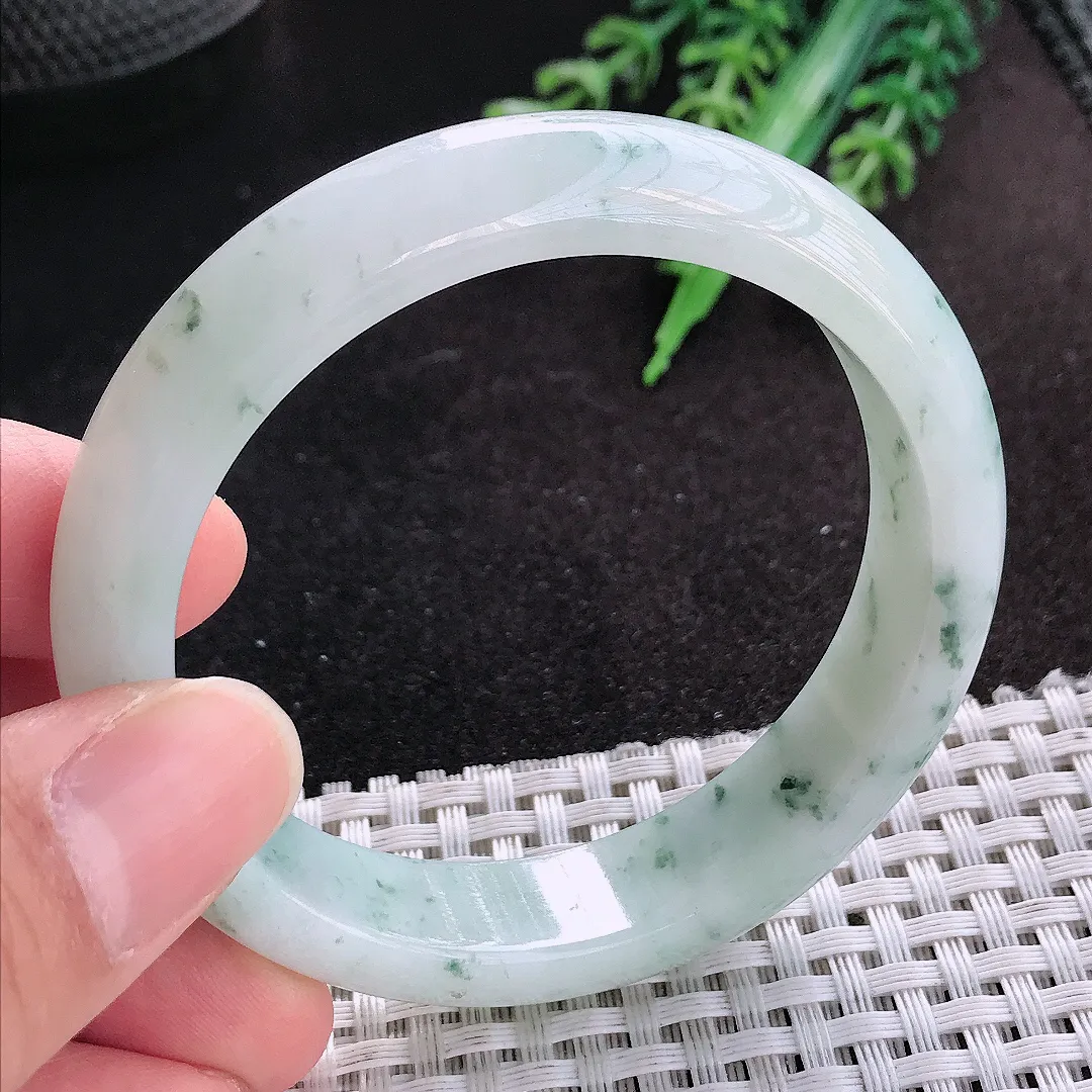 天然A货翡翠54/13/7.7老坑秀气冰润飘花手镯宽边玉手镯